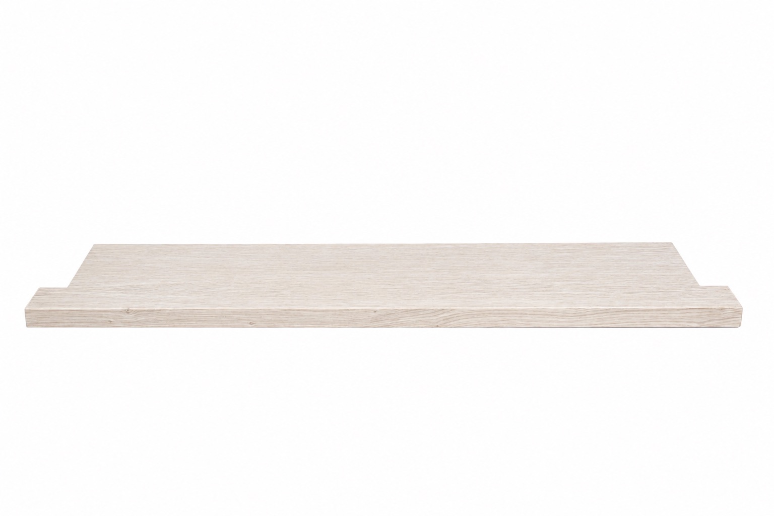 Appui de fenêtre de rénovation en chêne teinté blanc, bois massif au veinage visible, vue de face avec embouts latéraux