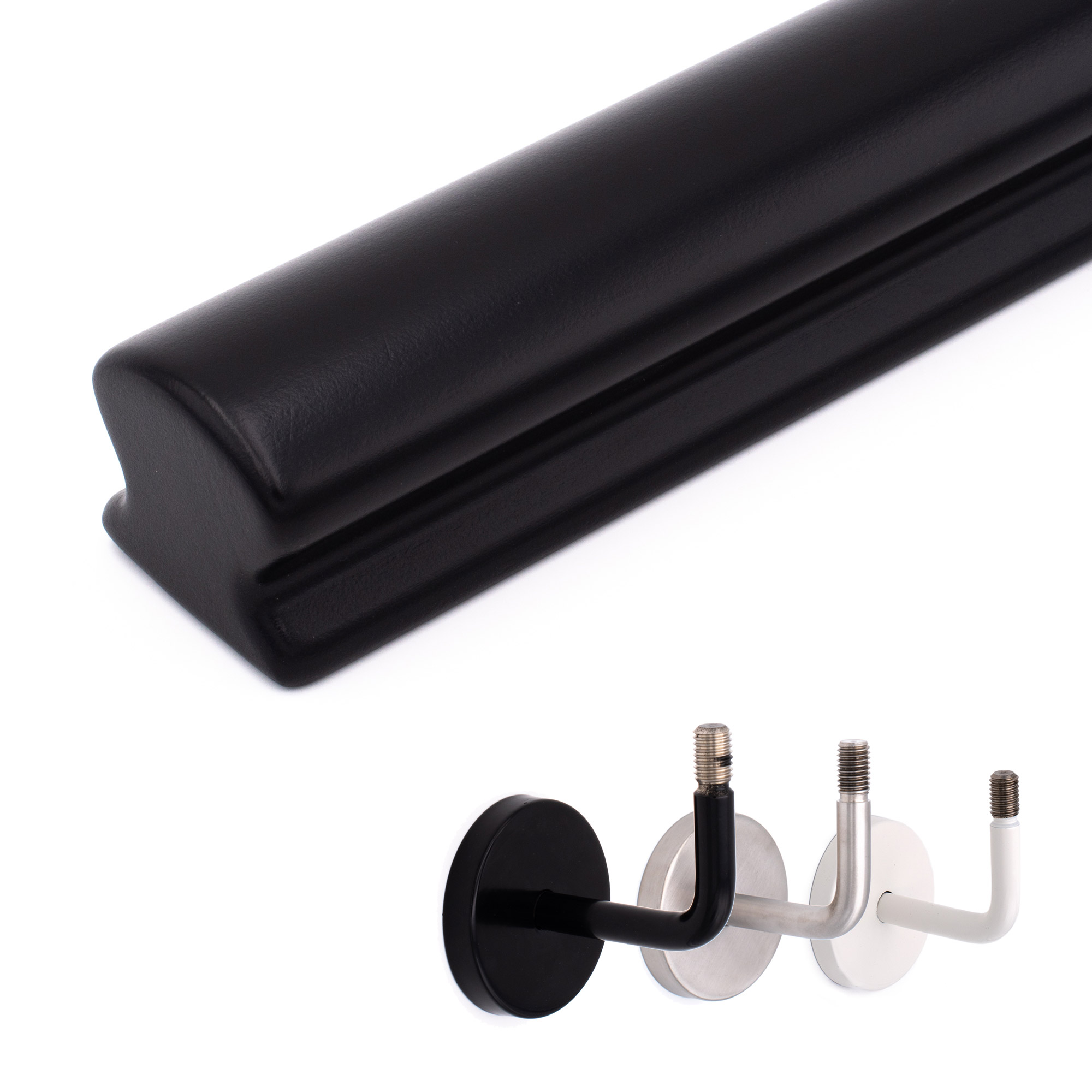 Main courante Omega en hêtre laqué noir, détourée en diagonale avec supports de main courante noir, inox et blanc