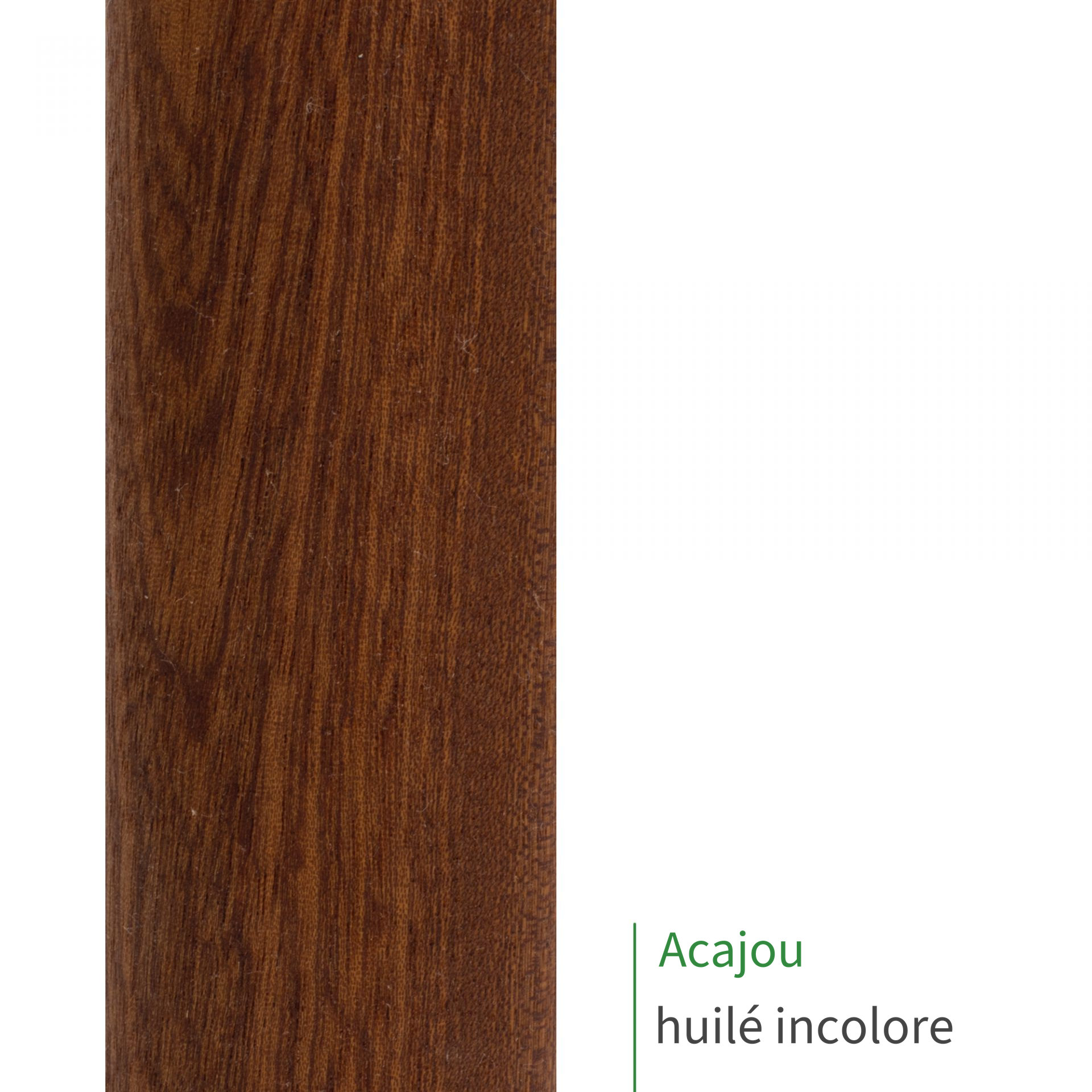 Main courante ronde en acajou huilé incolore : bois brun rougeâtre et son veinage, mention Acajou huilé incolore