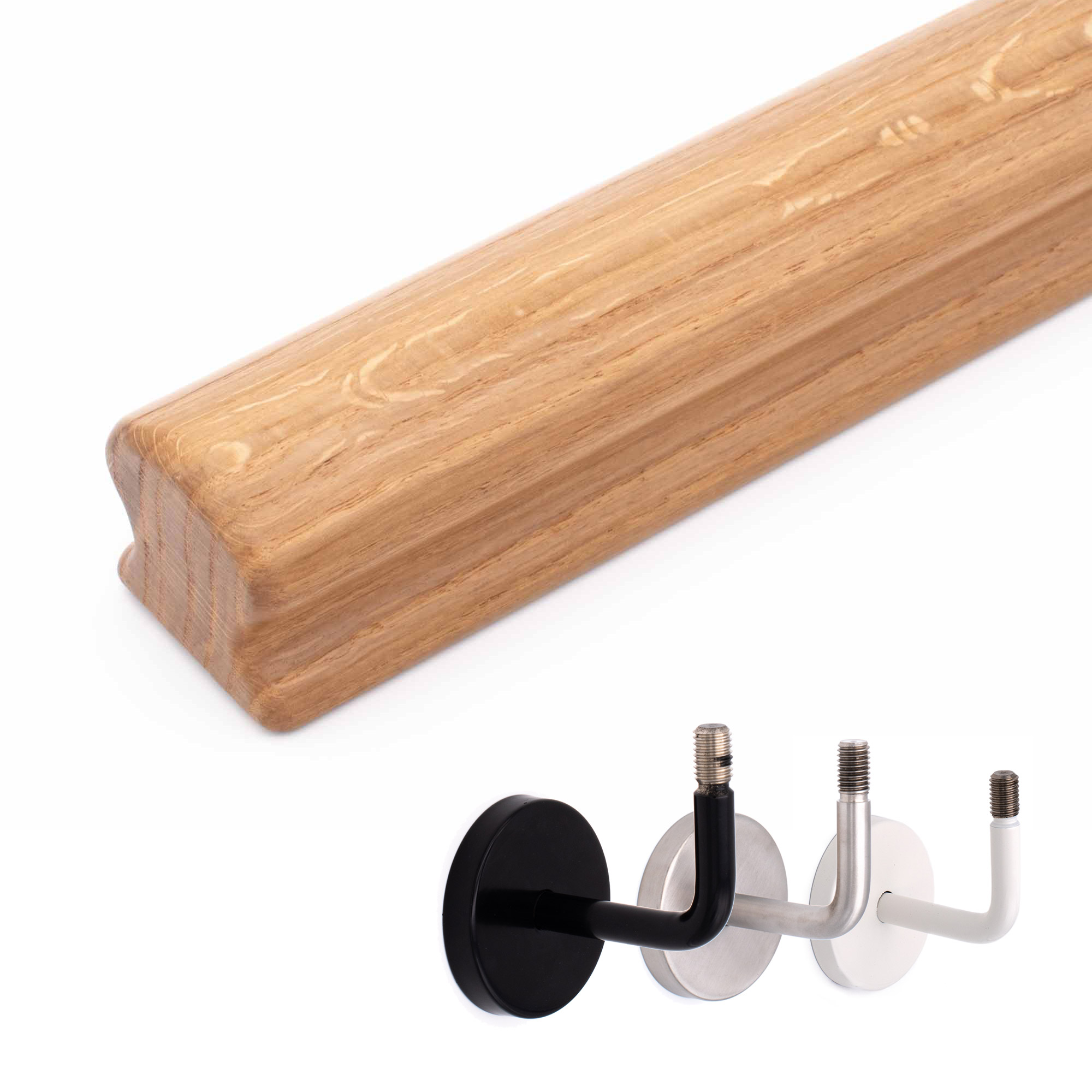 Main courante Omega en chêne : main courante en bois à profil Omega en chêne naturel, supports noir, inox et blanc